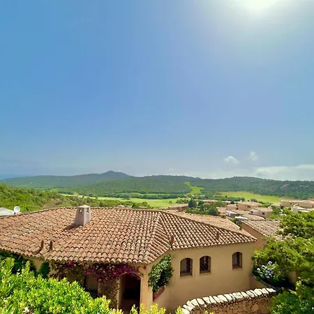Acquamarina Sul Campo Da Golf Holiday home