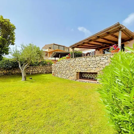 Сasa de vacaciones Acquamarina Villa Facing The Golf Course Porto Cervo